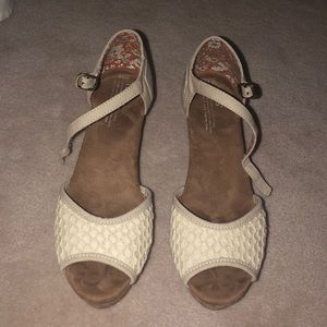 Size 10 Toms Platform Wedges-MAKE OFFERS